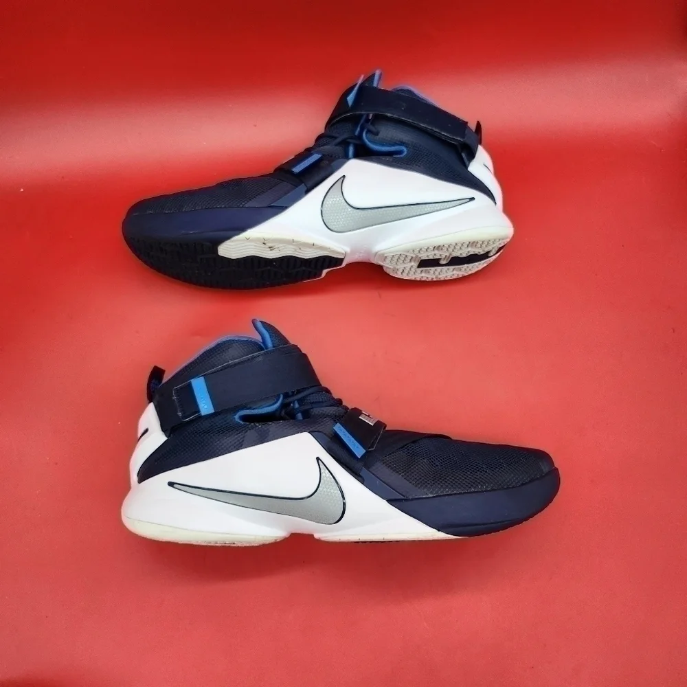 Nike Shoes Mens 17 Lebron Soldier IX Basketball 749498-402 Blue White Grey